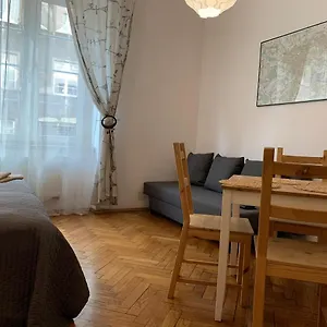  Apartment In Center